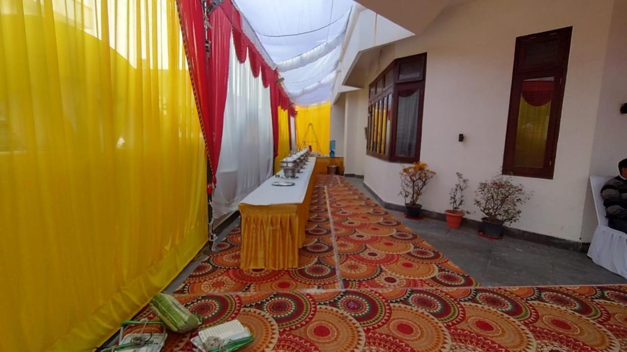 Mauji'S Villa Hotel & Guest House Prayagraj Ngoại thất bức ảnh