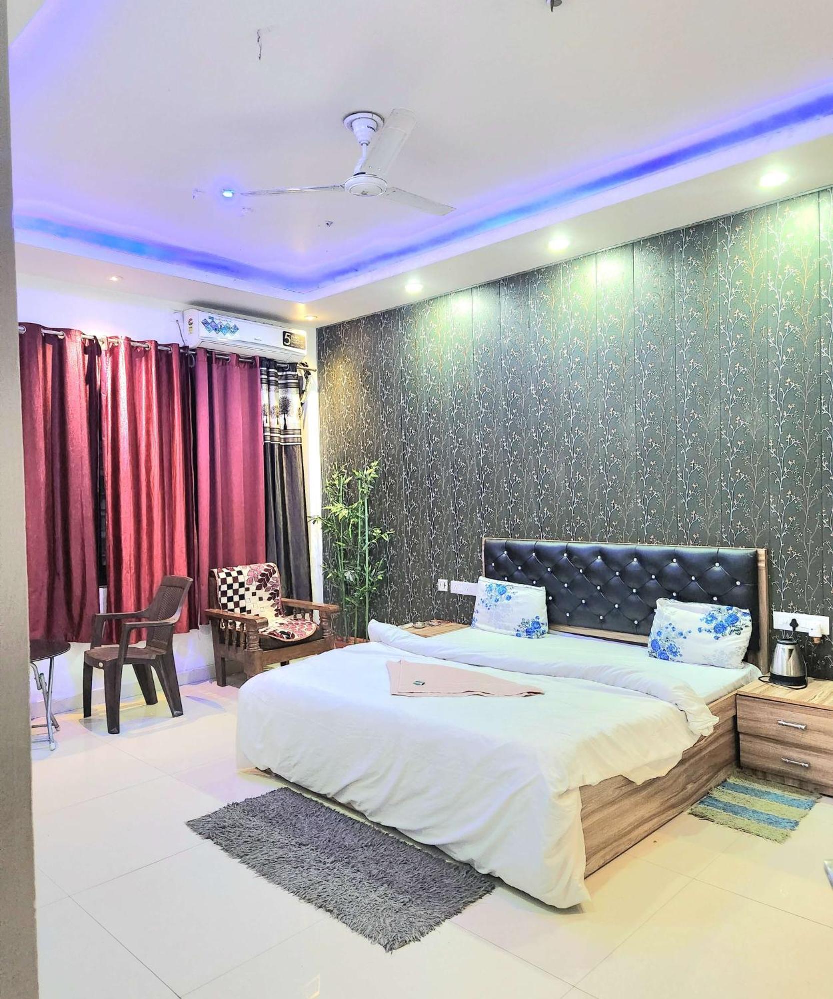 Mauji'S Villa Hotel & Guest House Prayagraj Ngoại thất bức ảnh