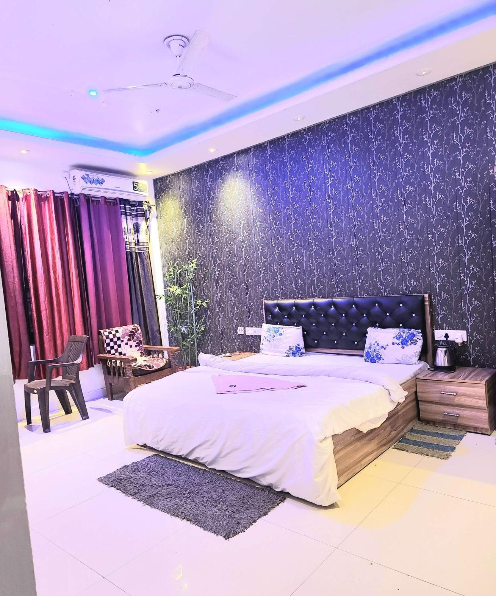 Mauji'S Villa Hotel & Guest House Prayagraj Ngoại thất bức ảnh